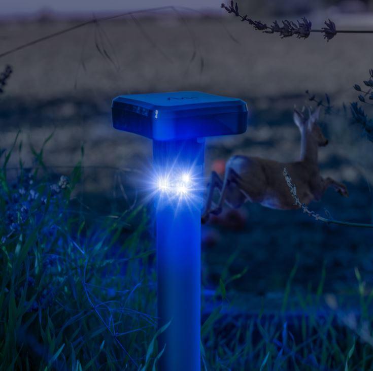 Světelný odpuzovač zvěře 360°